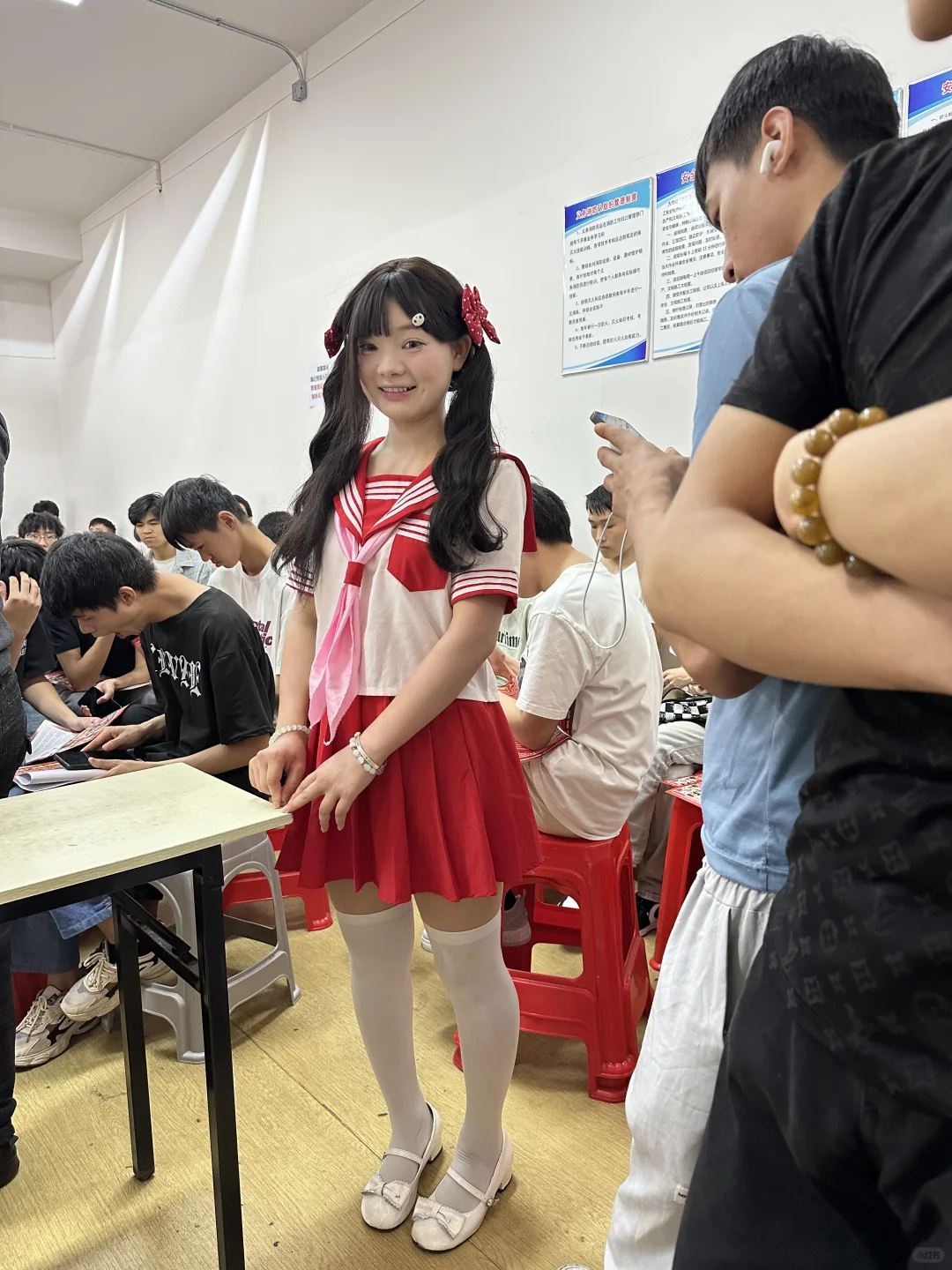 站讲台上都没人看一眼