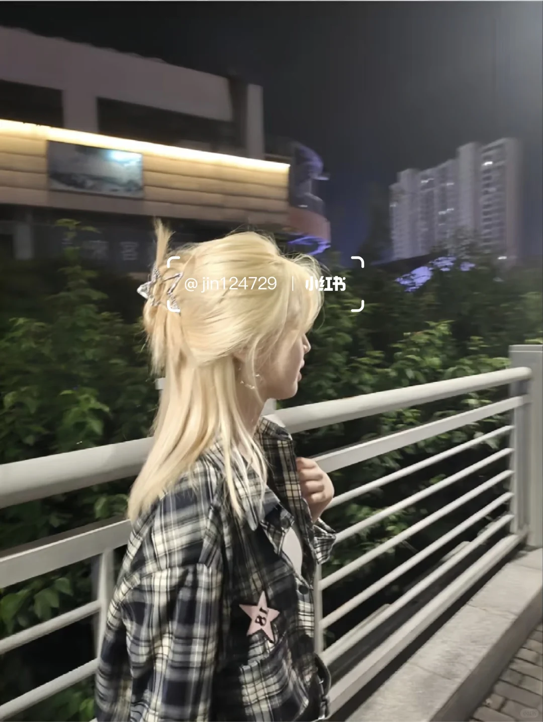在重庆不到三百做的白金发色值不值