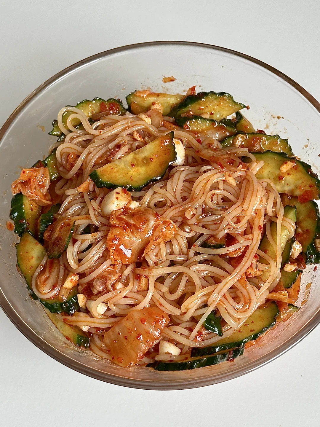 辣白菜黄瓜拌冷面🍜🥒，韩剧同款，甜辣甜辣的