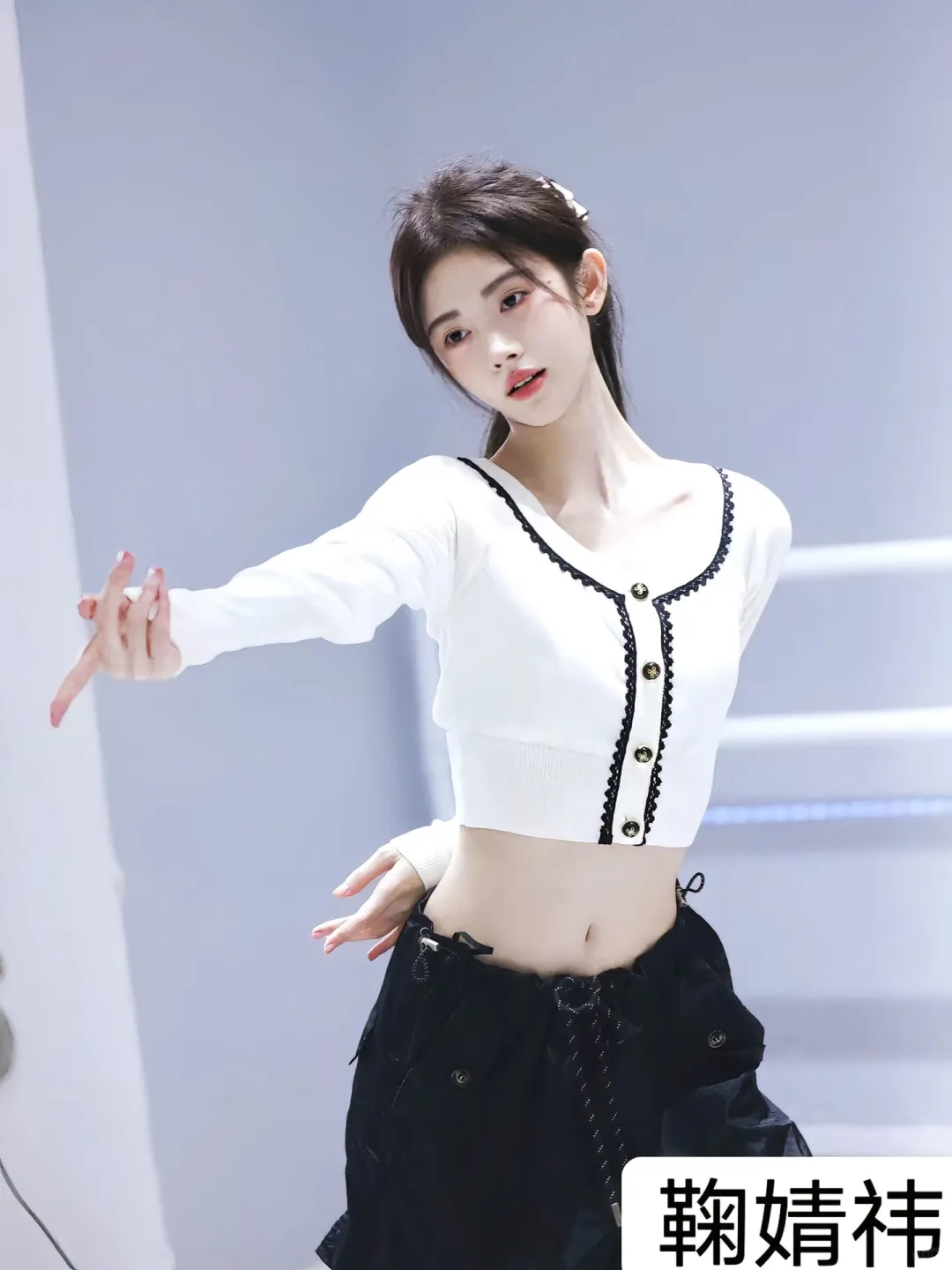 十二位女明星小蛮腰、你最喜欢谁？