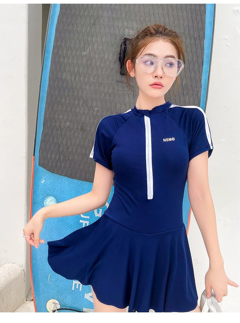夏日必备👙显瘦连体泳衣