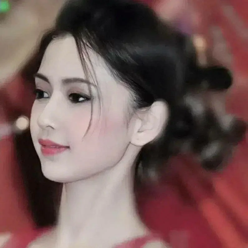 Angelababy嫩模时期有雾又俏