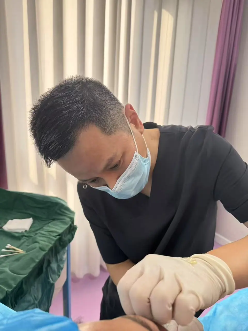 咱也是有轮廓的人了！