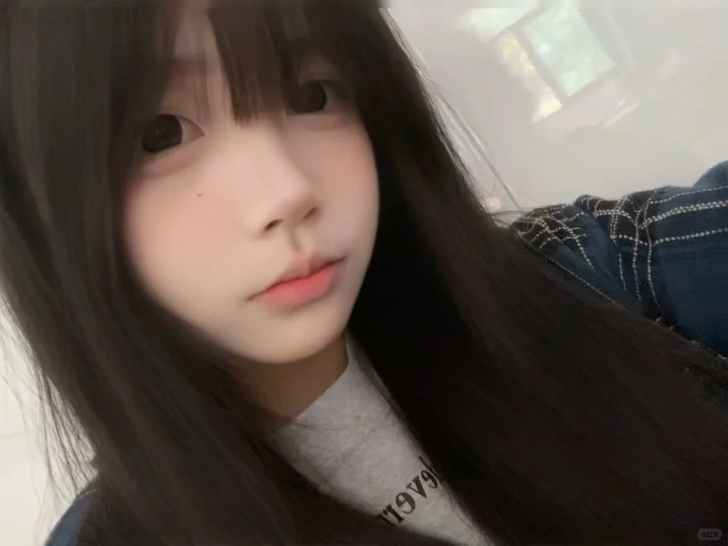 齐刘海吗？那很萌了