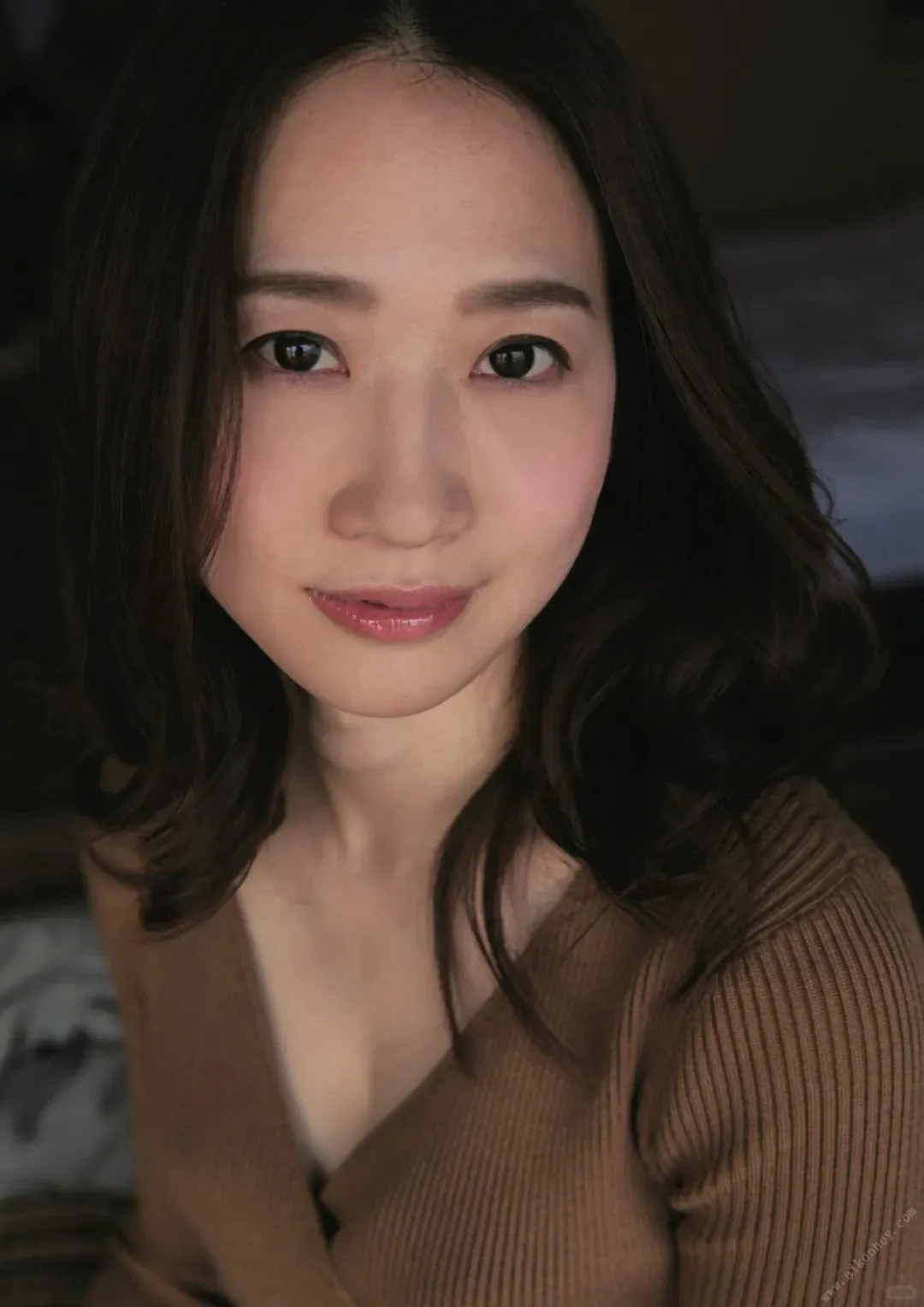 Kana Mito 水戸かな, 1st写真集 「逢瀬」