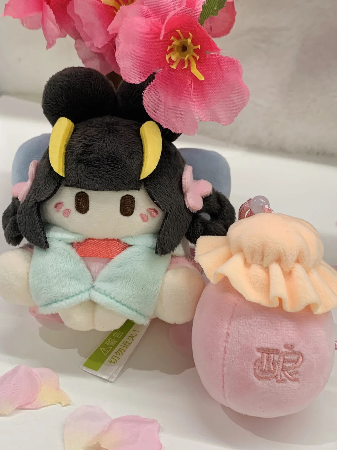 樱花树下谁和萝咩咩！？