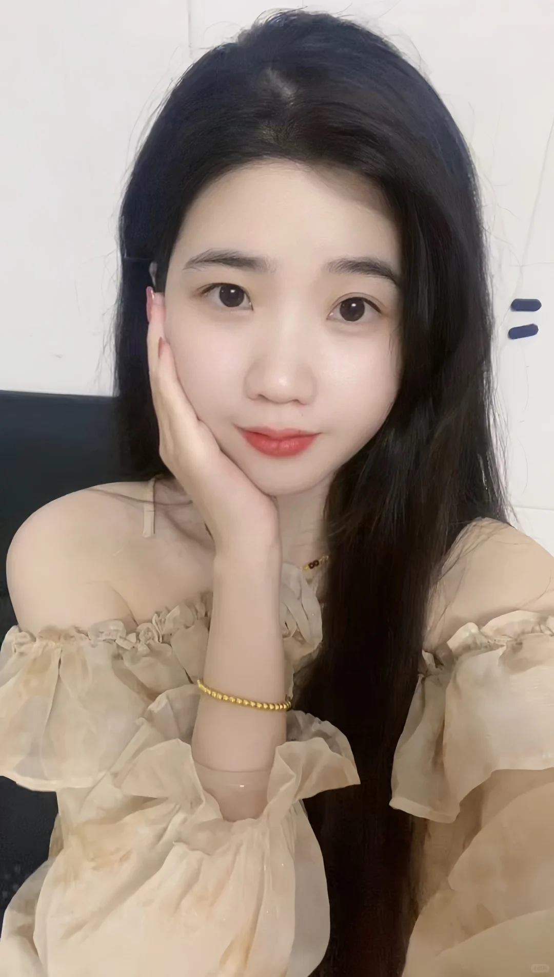 好想看看方圆脸的甜妹都长啥样