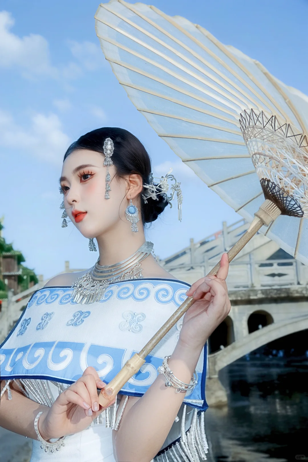 凤凰古城的美丽女孩。旅拍写真。