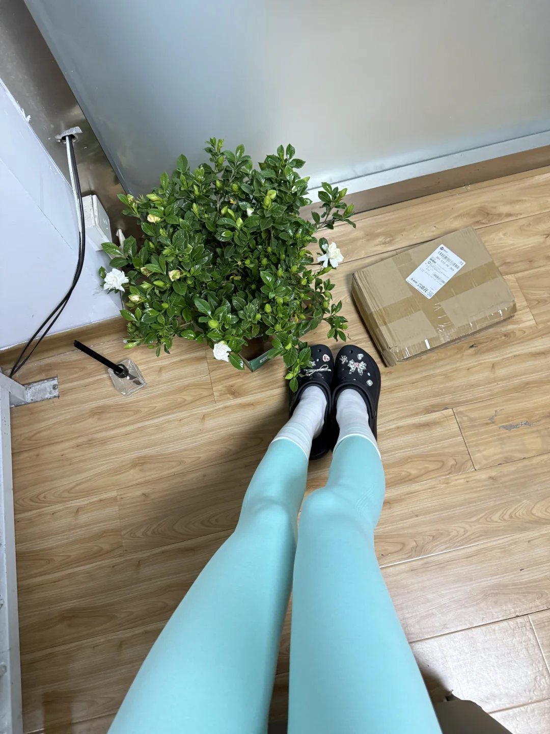 瑜伽裤配白袜子确实不错啊！