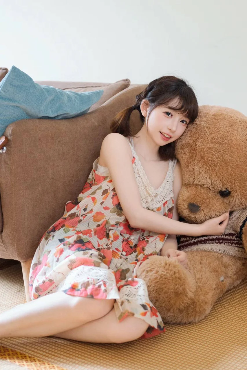 美女出镜