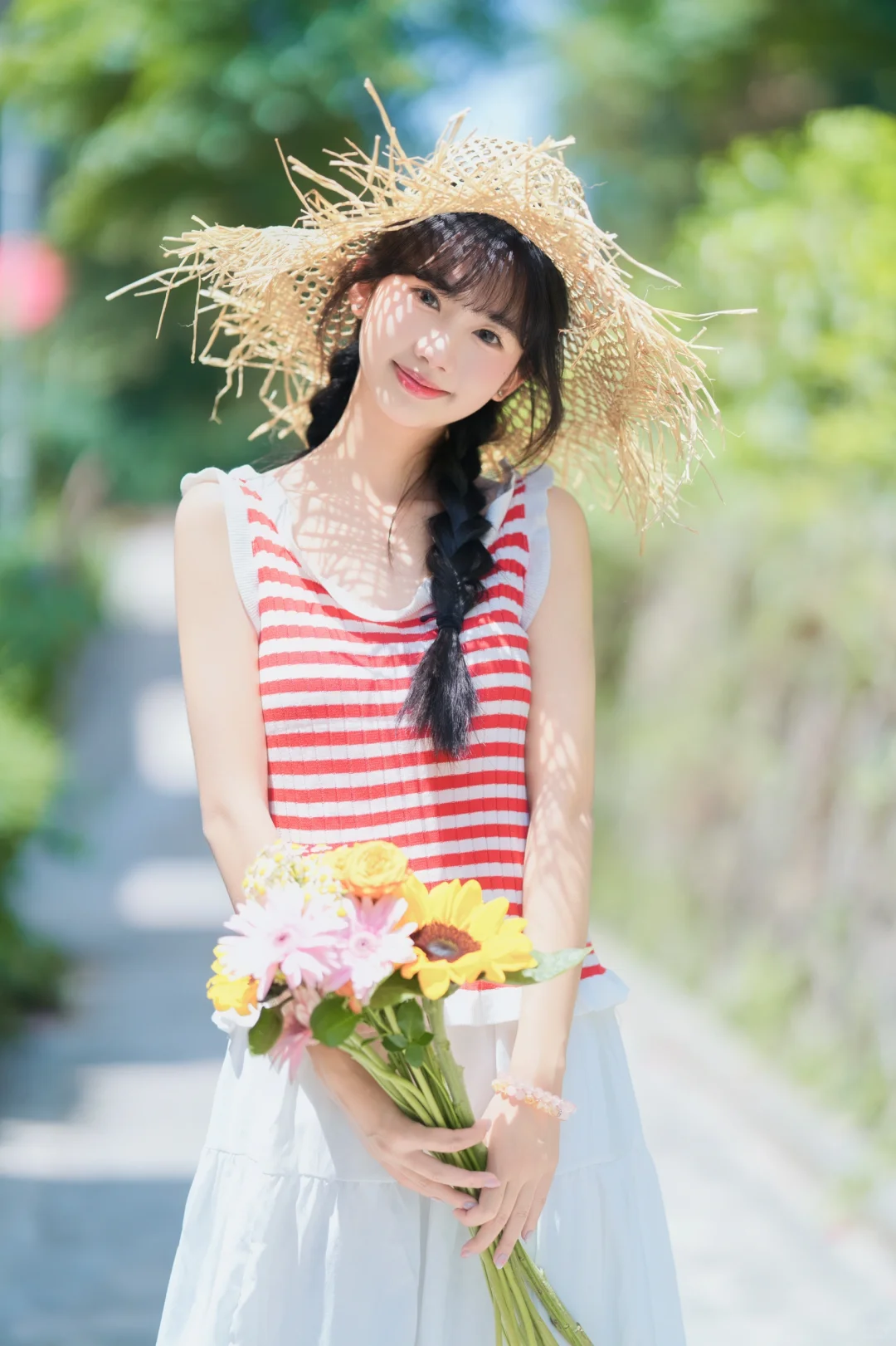 🌻存一些春夏小清新拍照姿势❗️周末出片100%