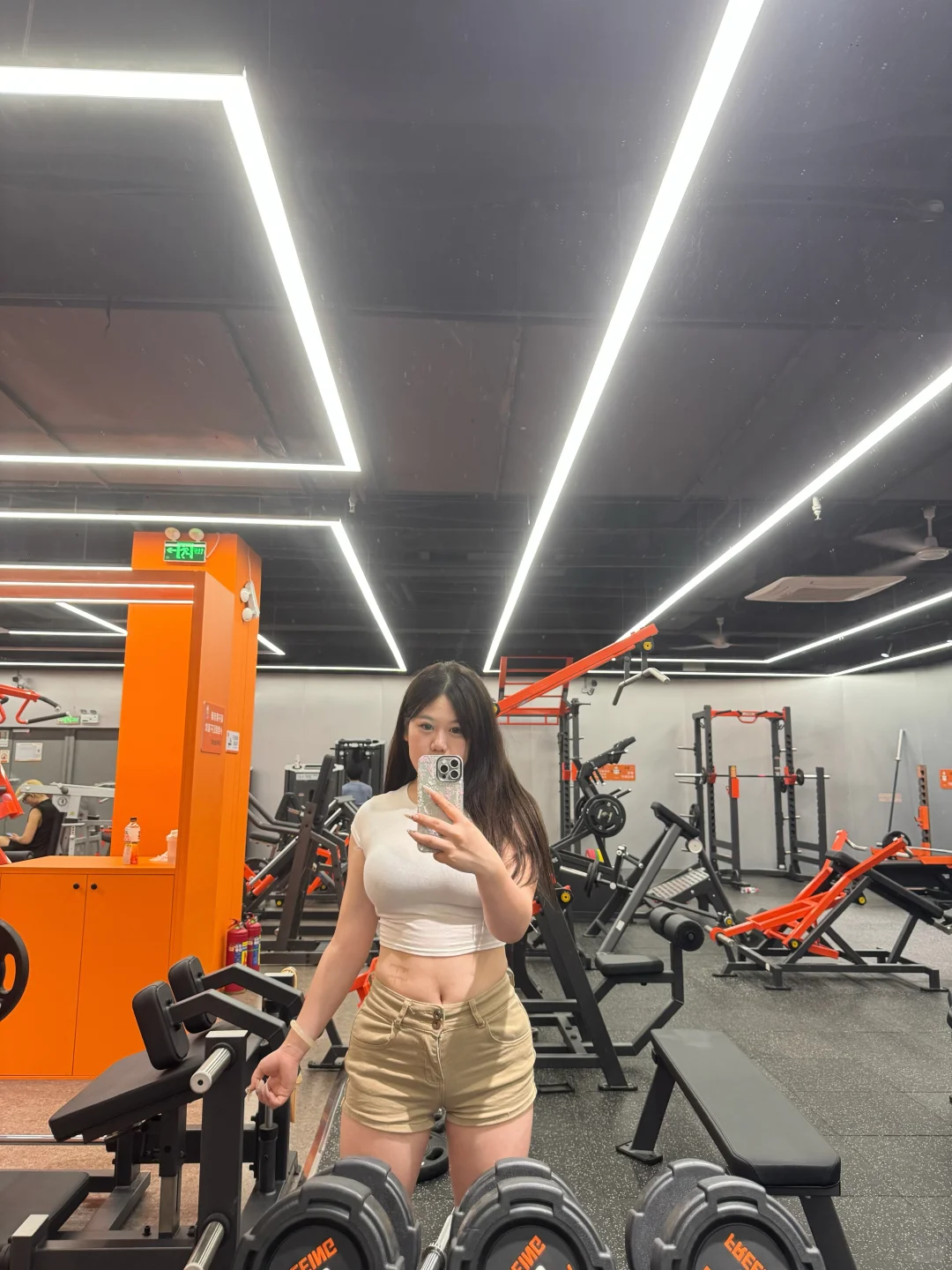 我们健身女520是跟哑铃约会的