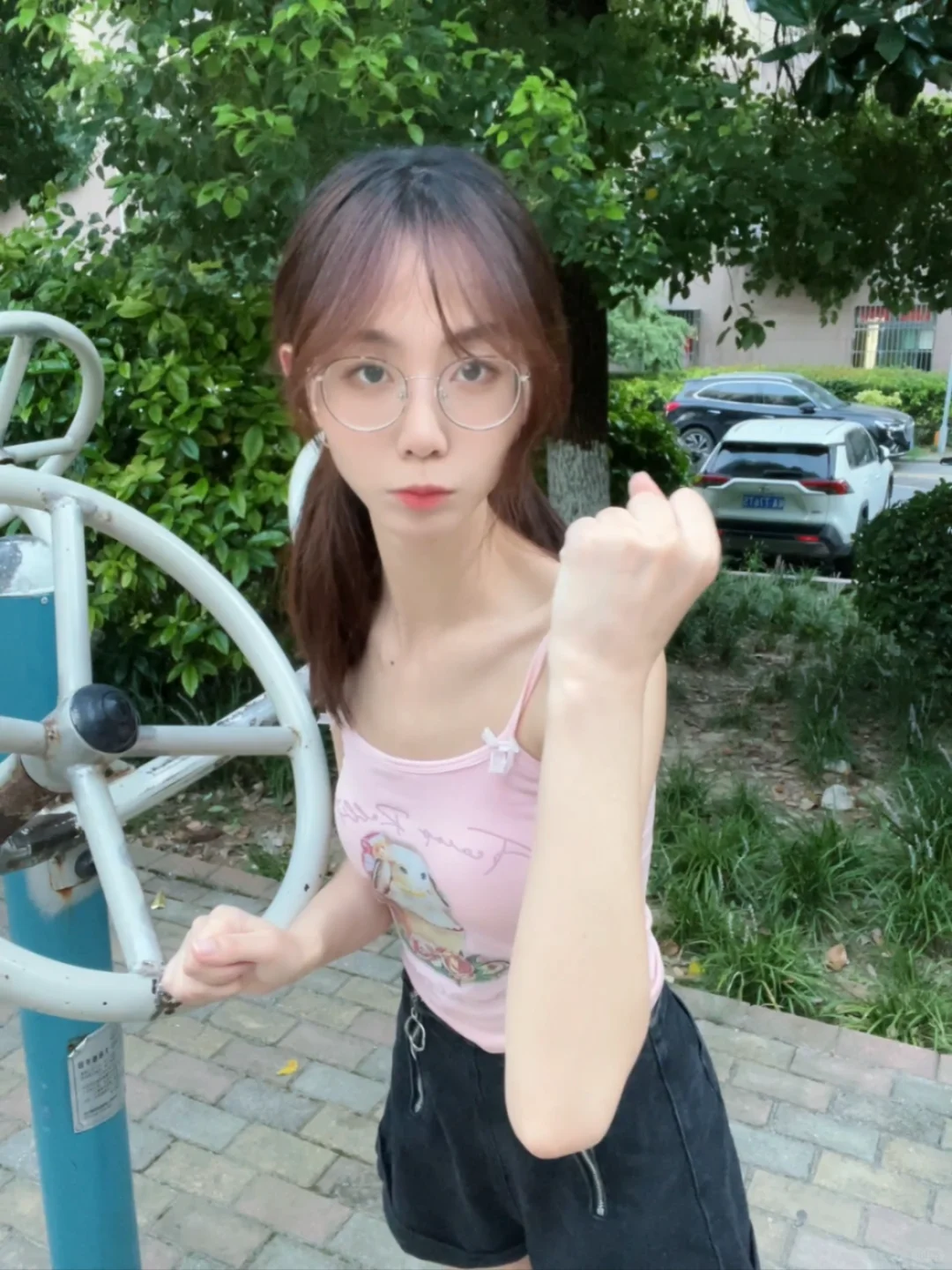 嘿～天气很热也要记得运动起来哦💪