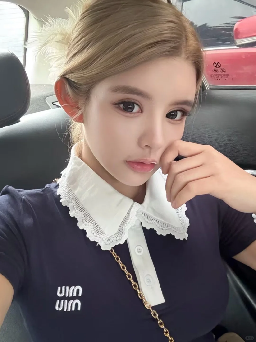 左滑看我变整容女