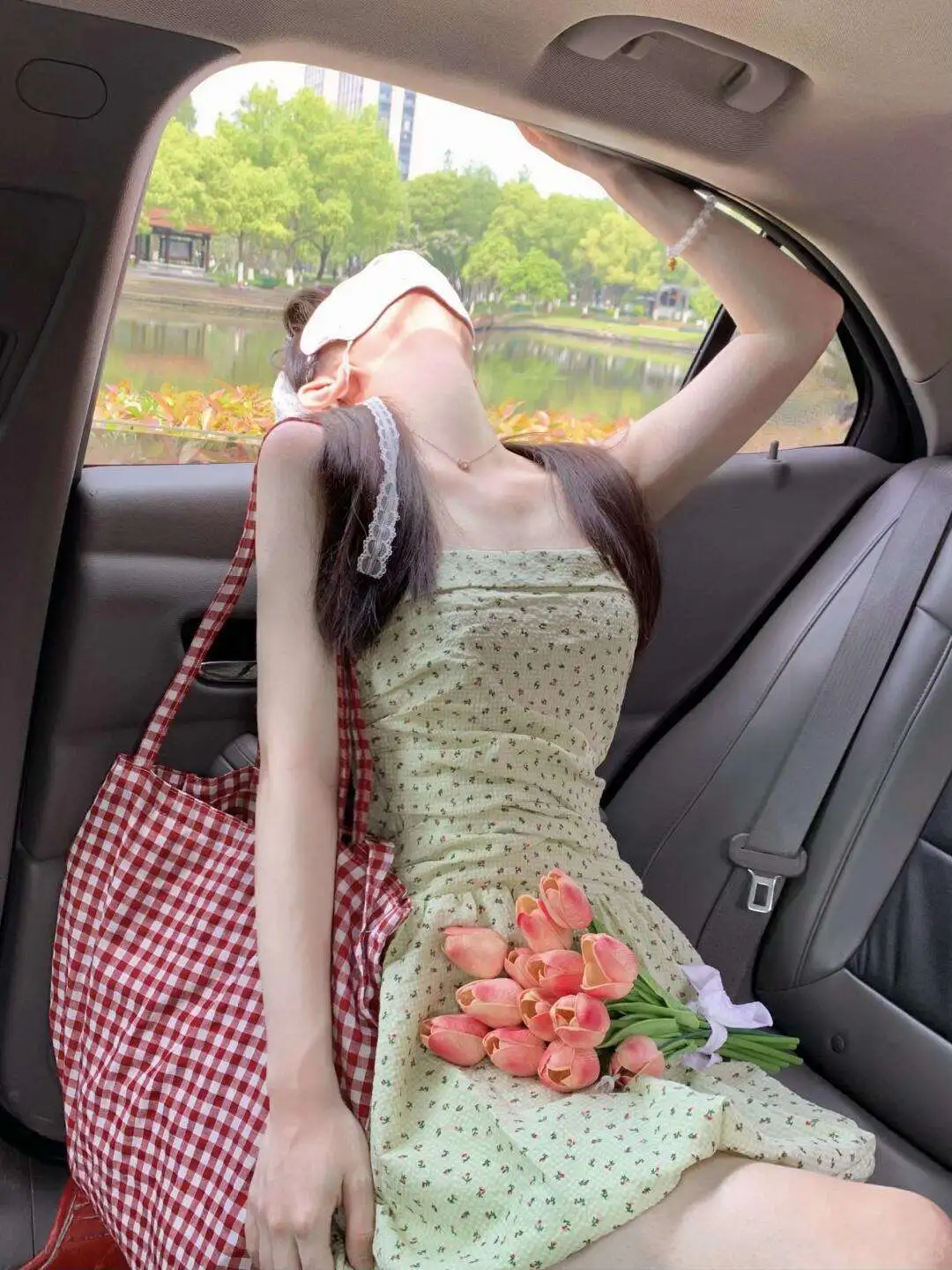 薄荷曼波绿色碎花吊带连衣裙女夏季高级感气