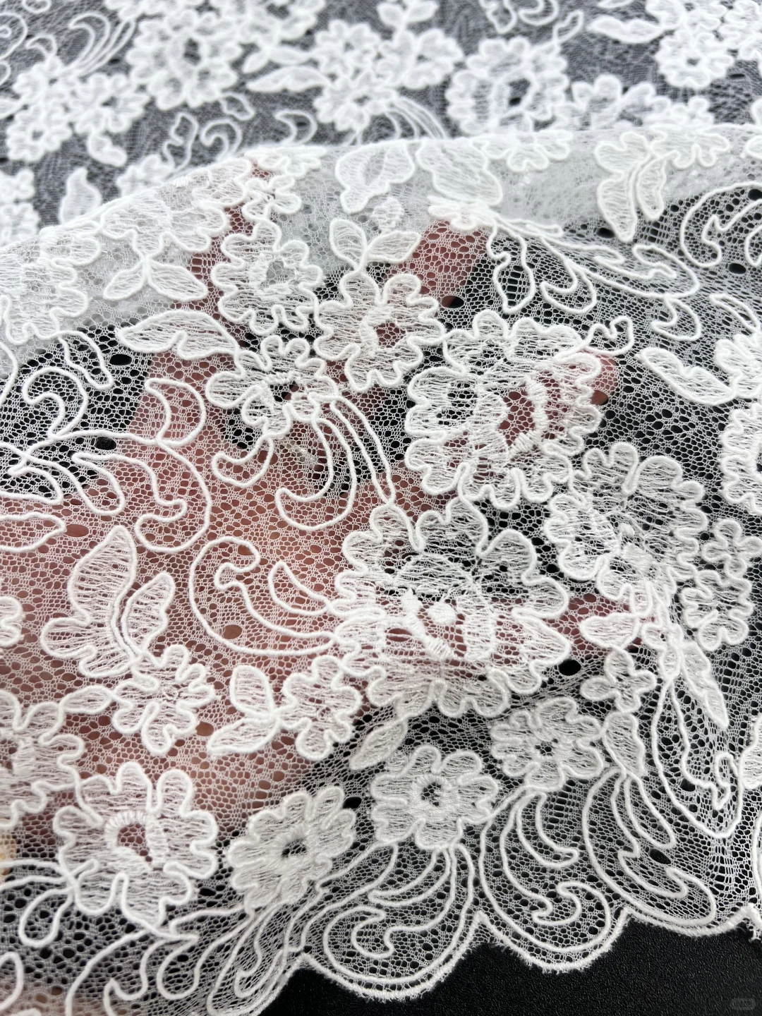 蕾丝车骨绣🫧美到心坎里了🦢