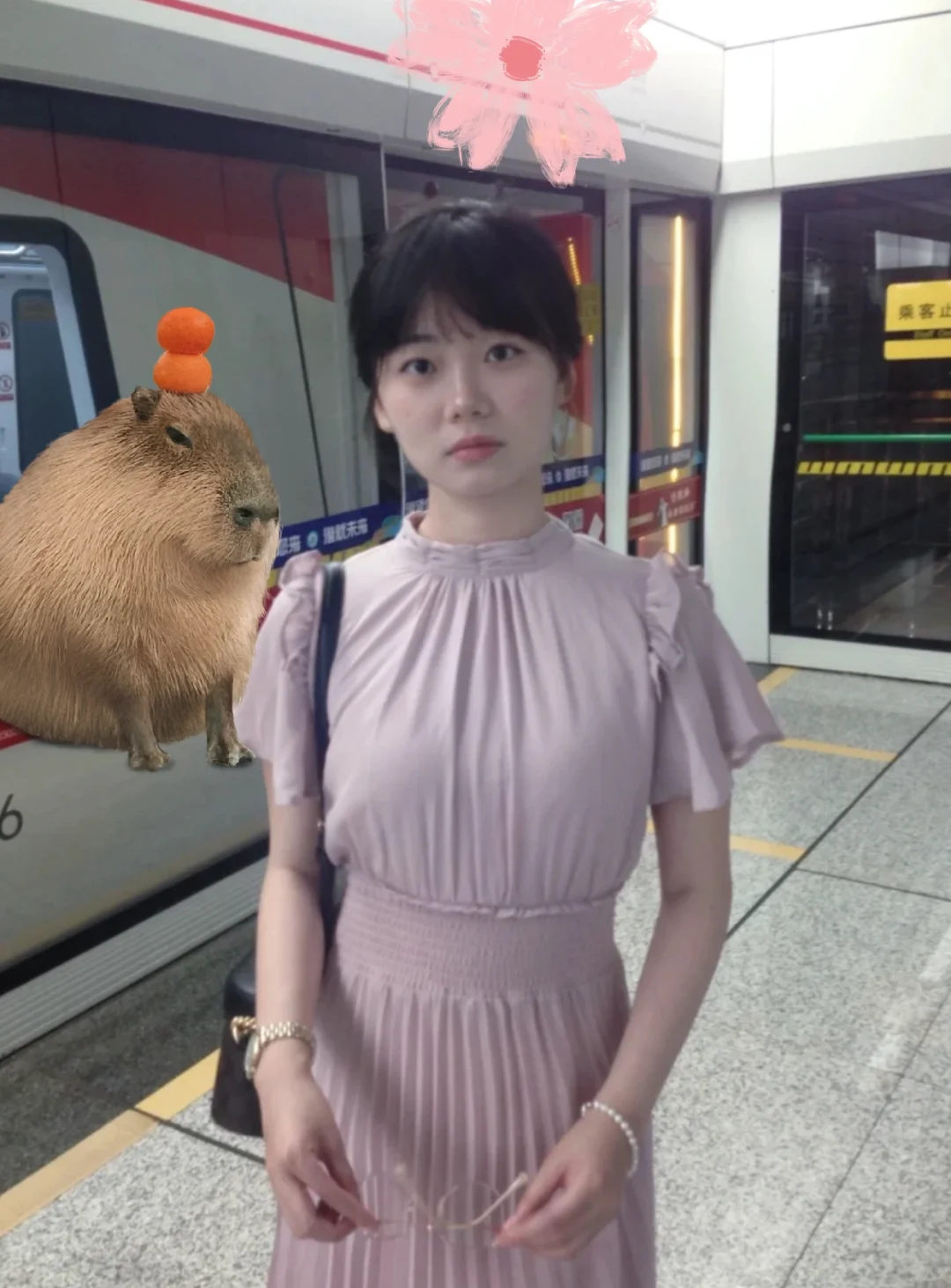 长相普通的天然呆女孩