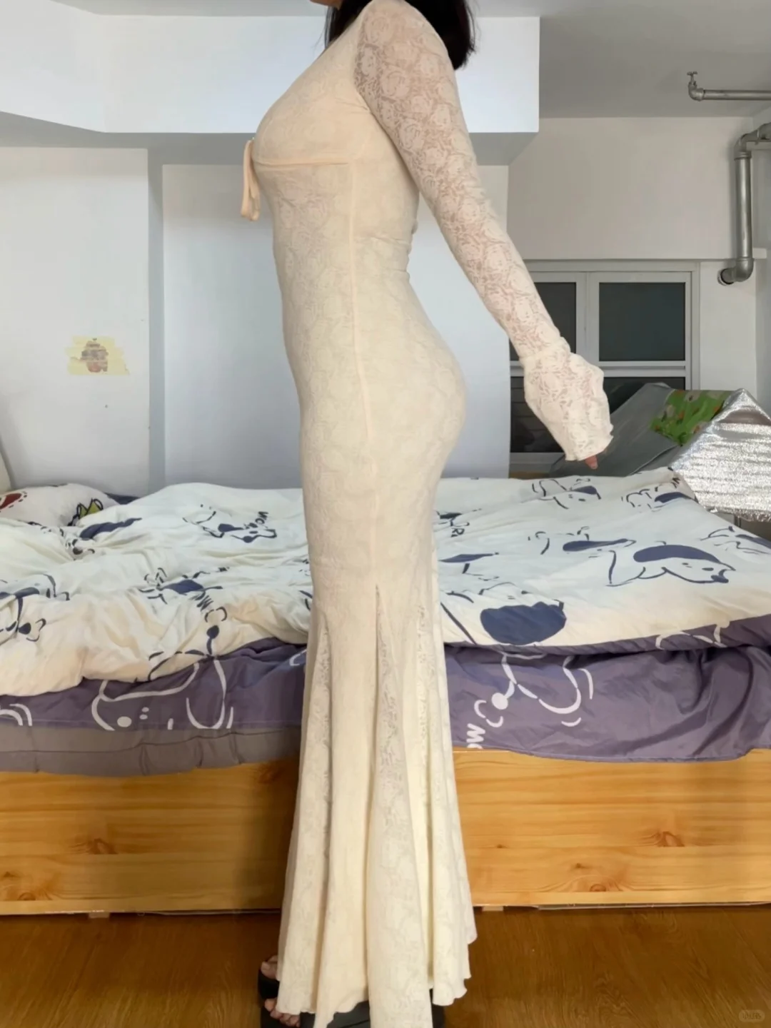 家人们！过年订婚穿,会不会太夸张了啊