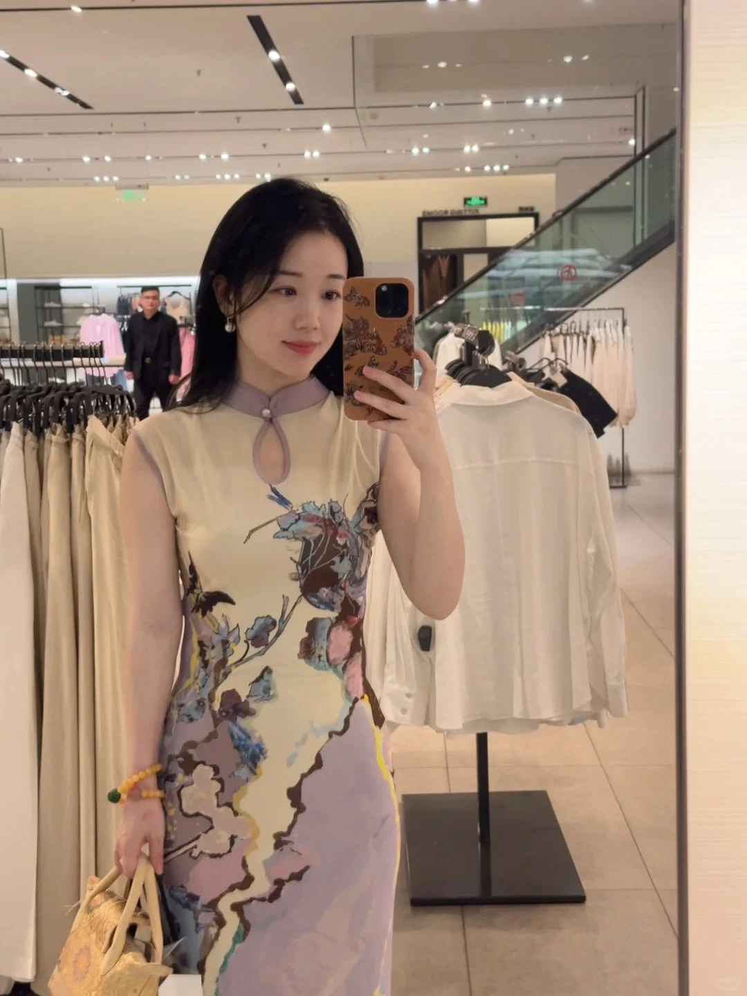 新中式｜穿旗袍出街饭都不敢多吃