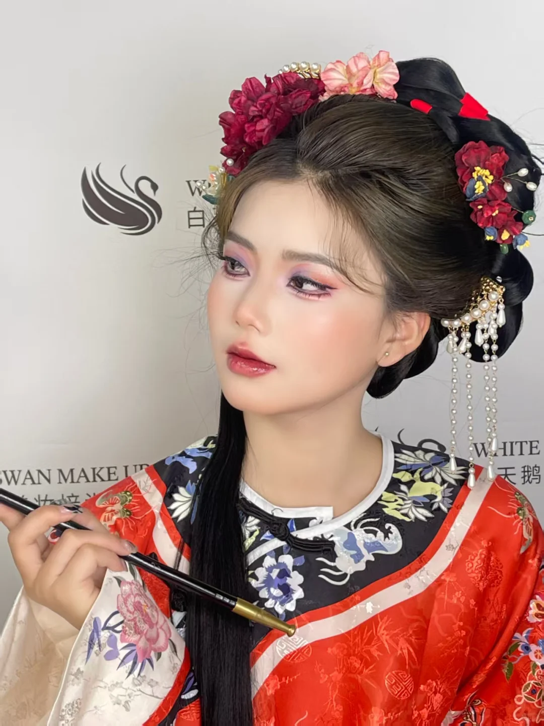 清汉女妆容