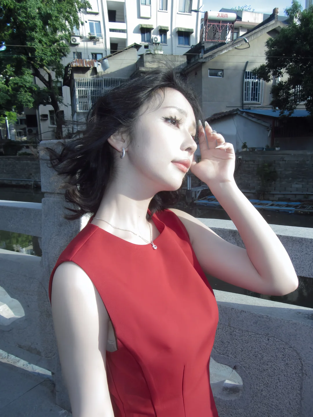 📷｜女孩总在年轻的时候追寻女人味