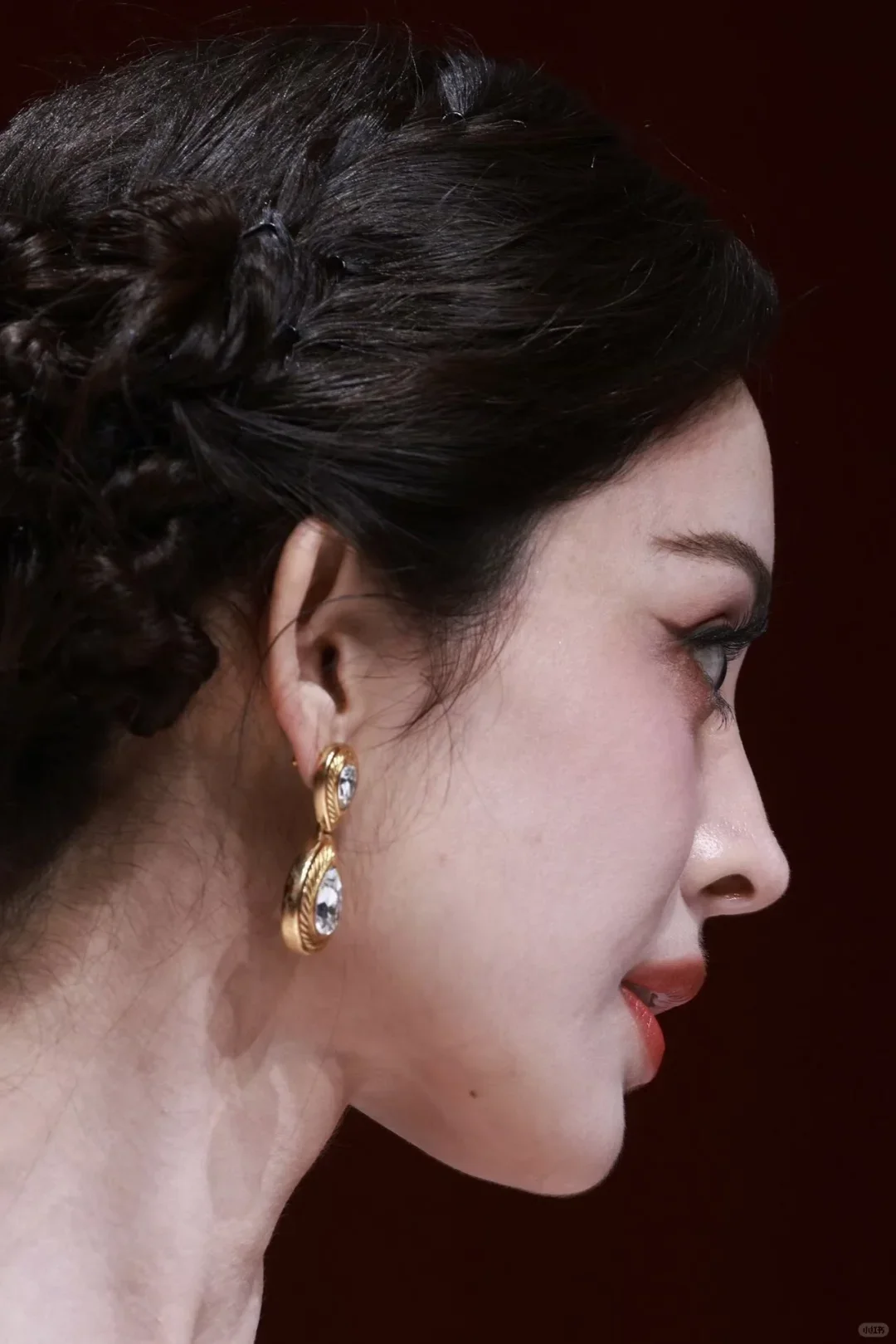 标题：古力娜扎：闪耀于娱乐圈的独特存在