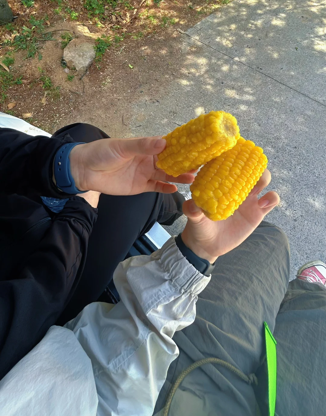 “喜欢那些很有生命力的瞬间.”