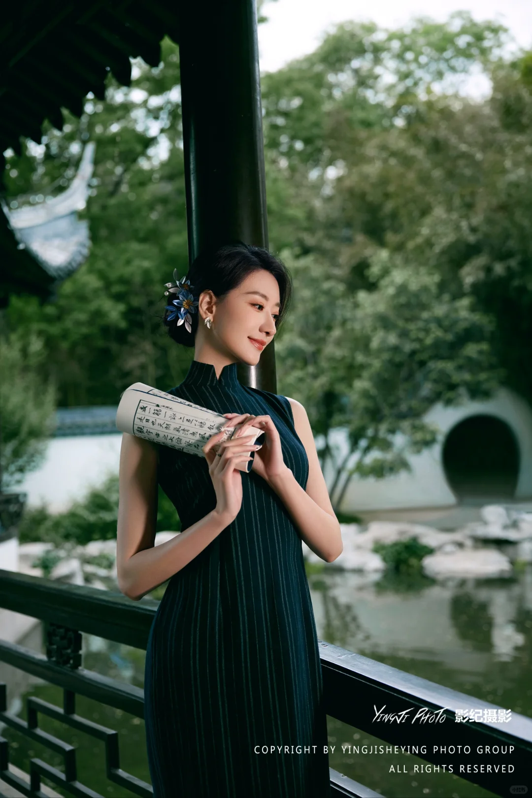 一袭旗袍写真气质如兰，东方女人的优雅美