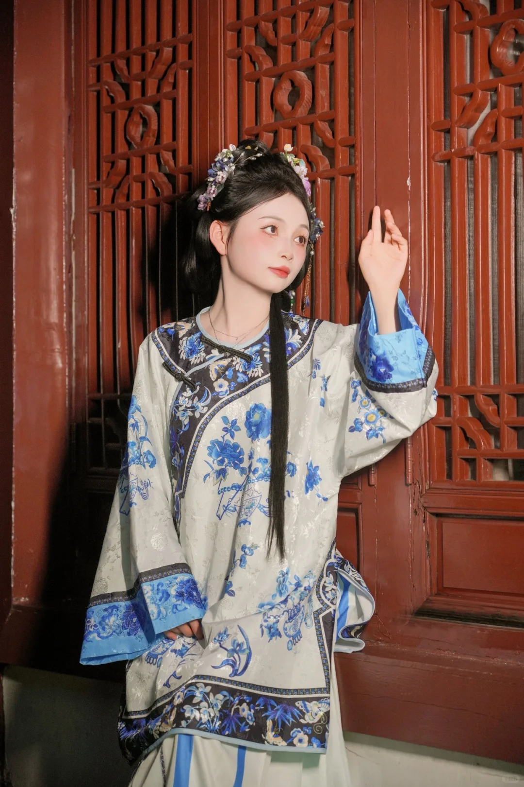 小姐姐你们的身高体重都是多少呀