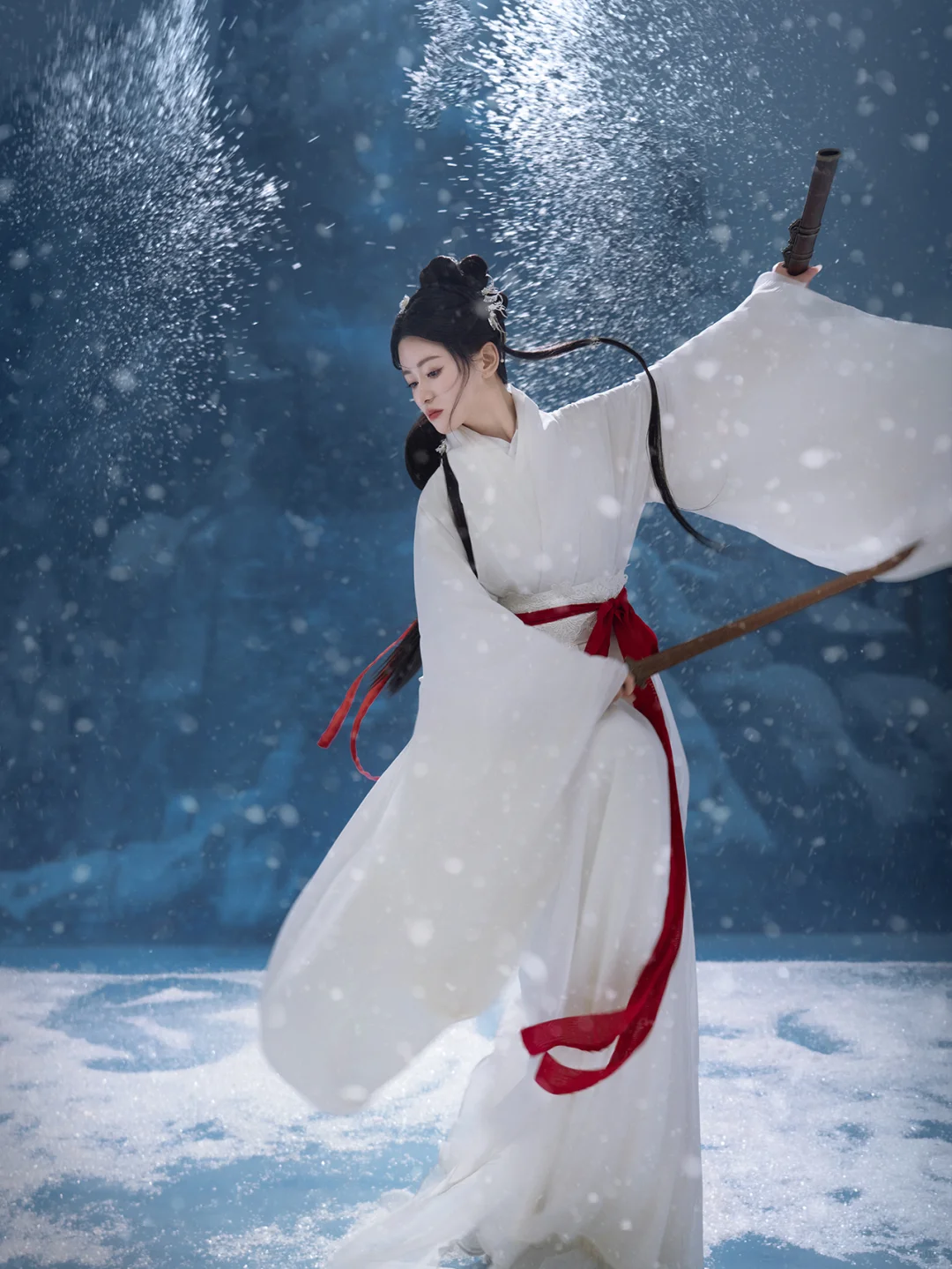“剑如歌，玉萧曲，一梦入千秋。”