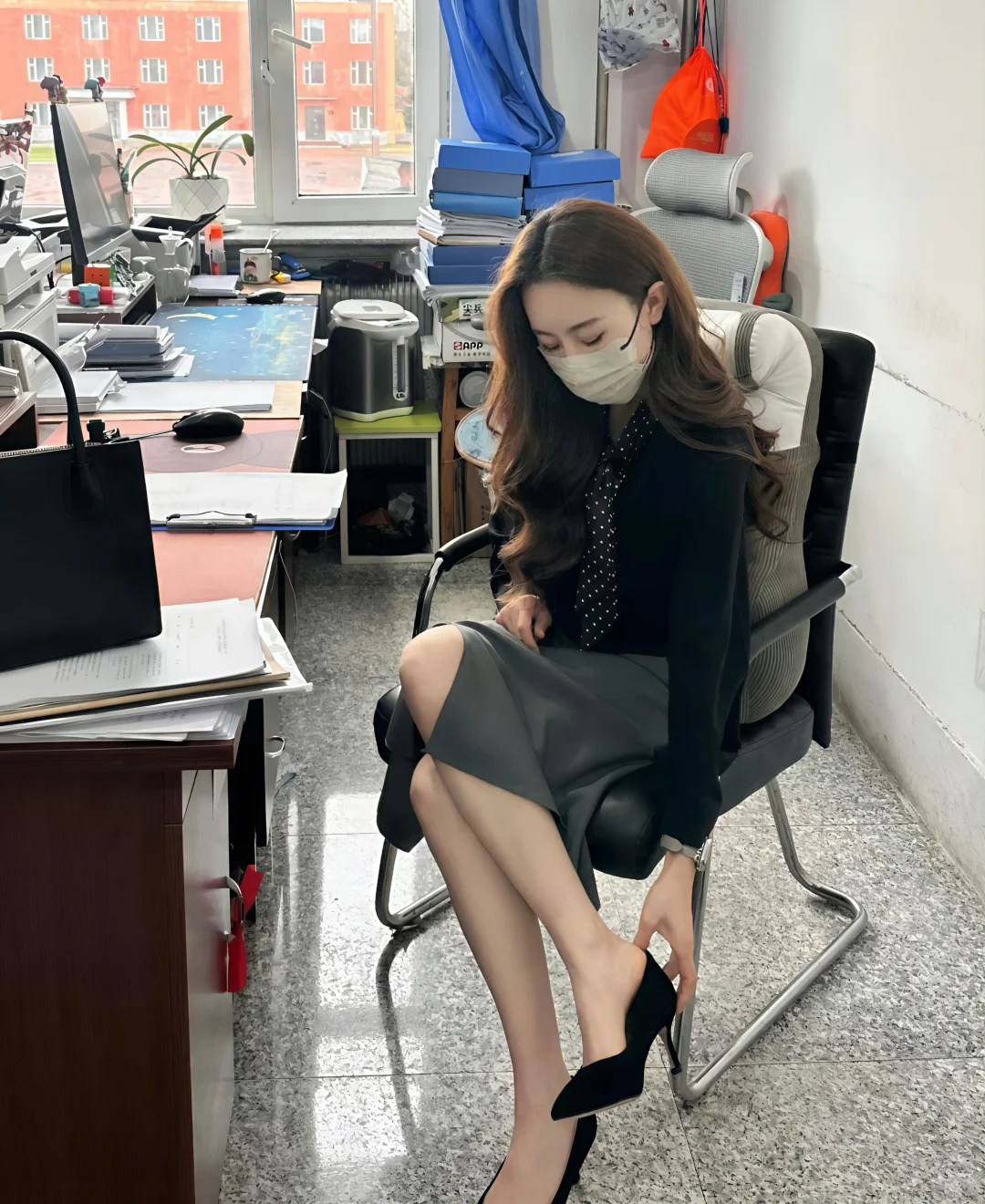 这个财务姐姐要找年轻小伙处朋友