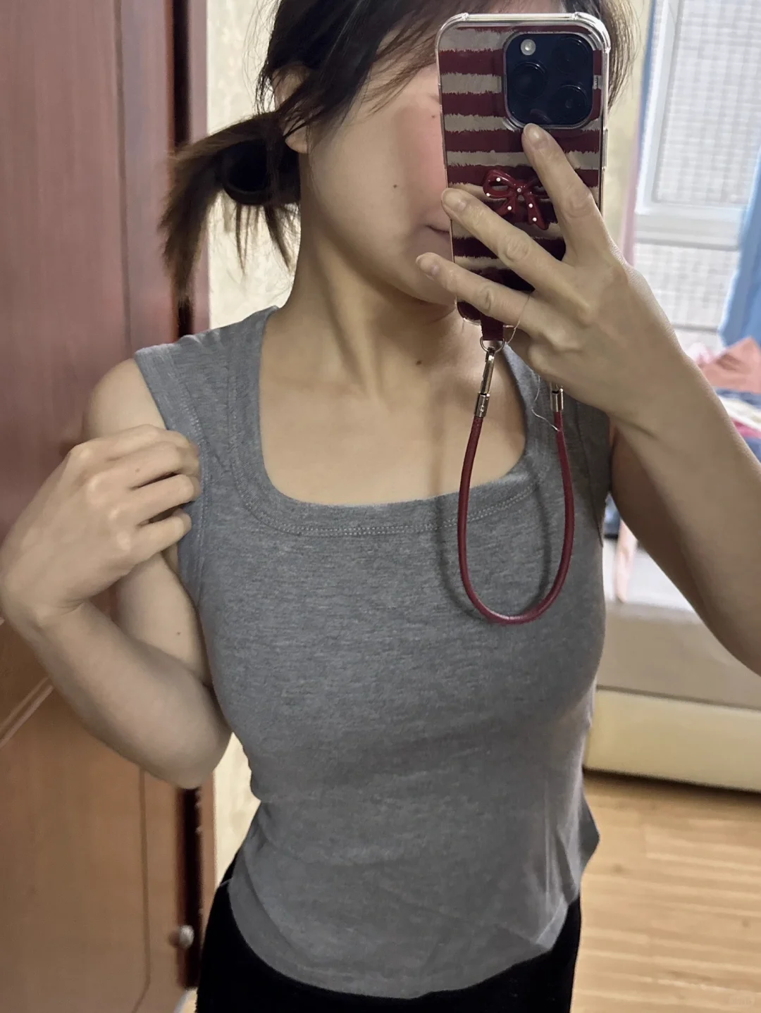 想要一件这样的吊带或者背心（买到啦！）