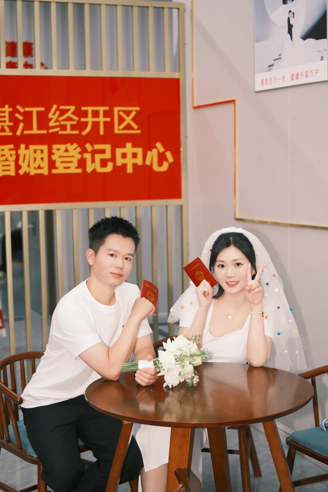 湛江女摄|听我的动作越大照片越好看