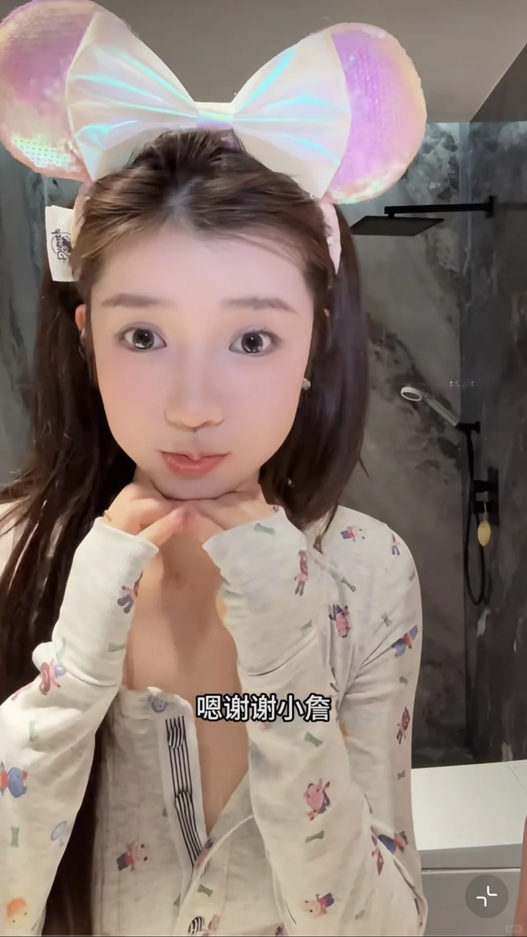 美得简直挪不开眼睛