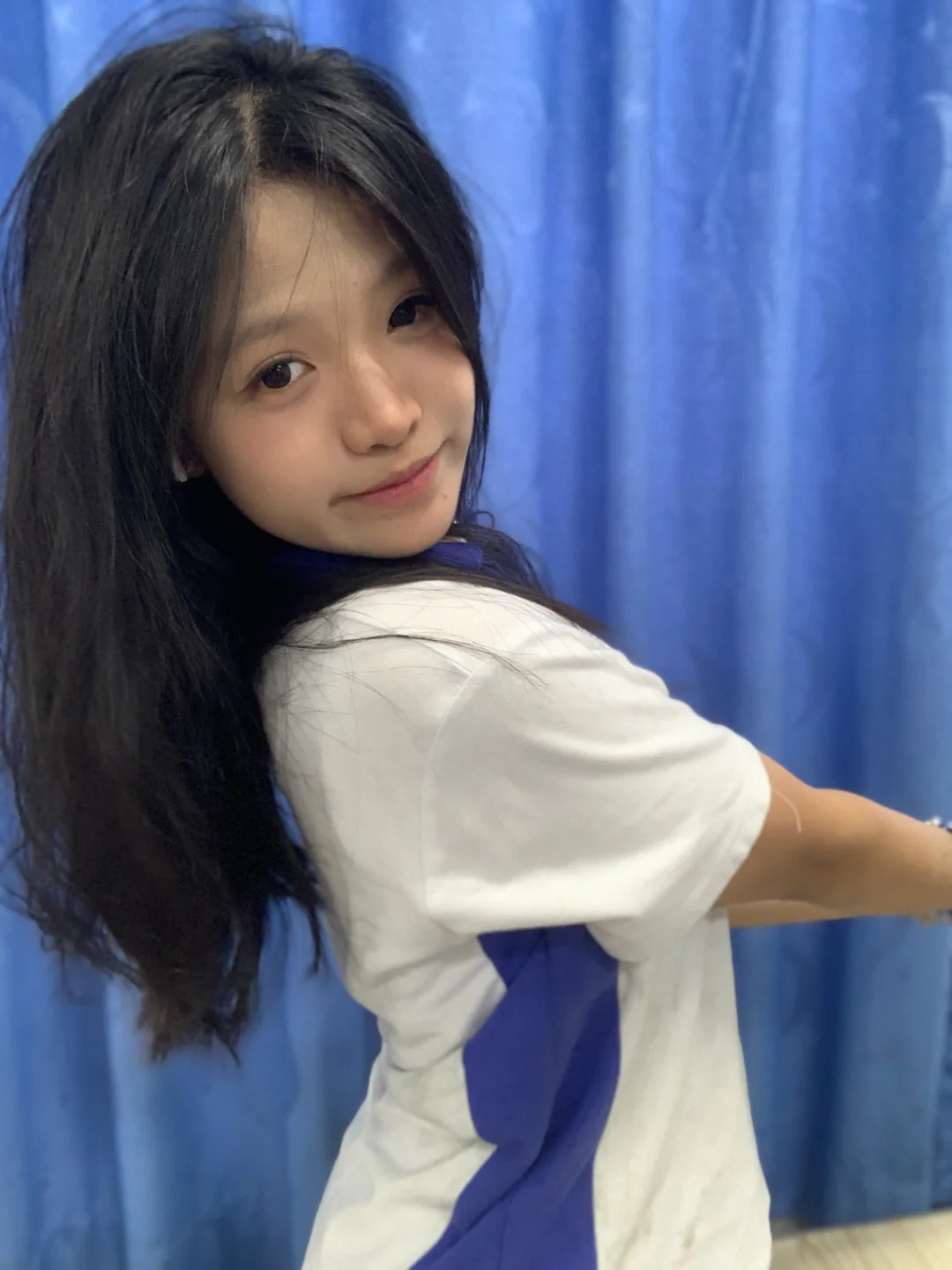 ^0^职高女生