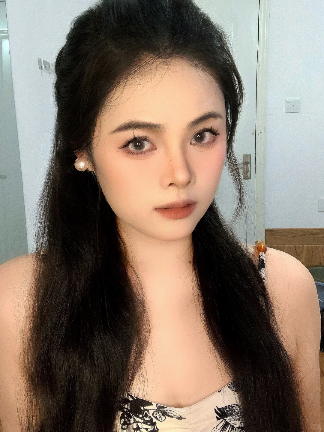 方圆脸｜上镜妆容！一键开启骨相美！