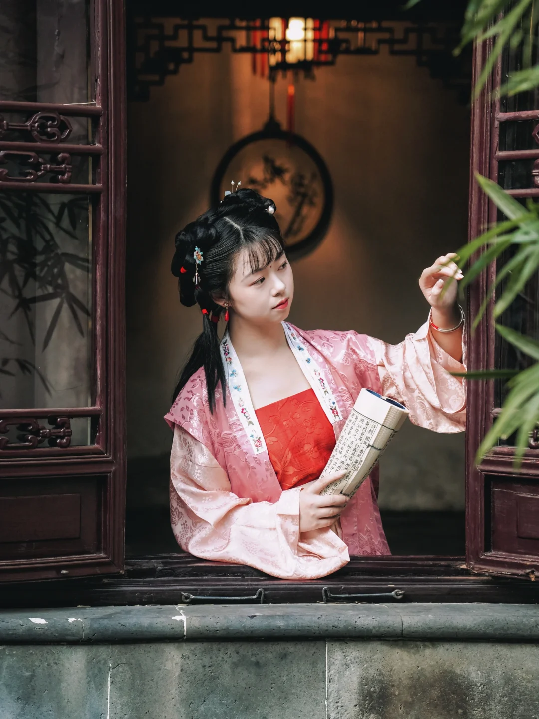 女公子眉间一点胭脂记，福相啊