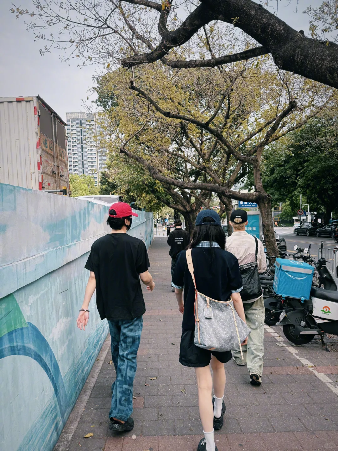 白鹿的腿真是又细又白又直