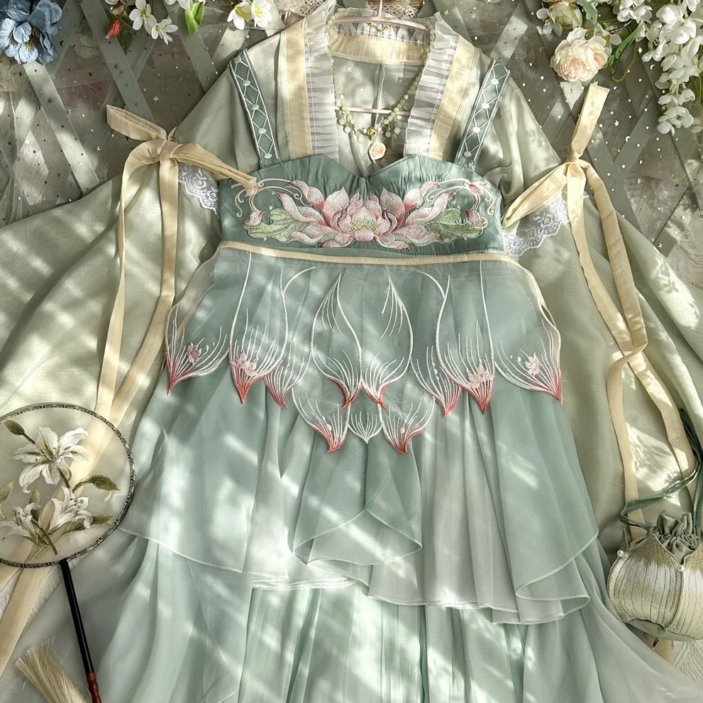 一袭汉服，梦回古韵 | 佳人如玉，翩若惊鸿