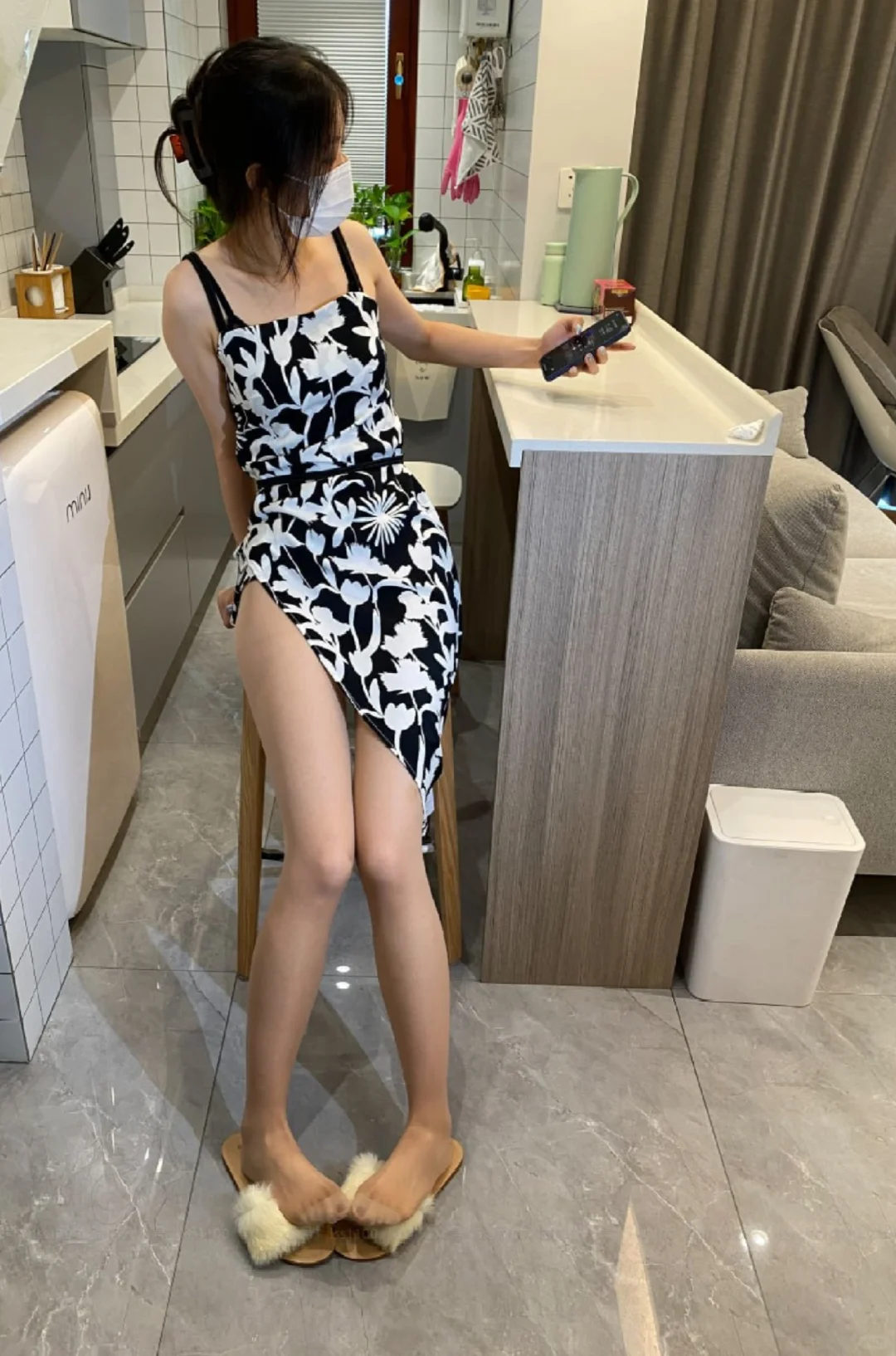 来个典狱卒，欢迎评论区评论