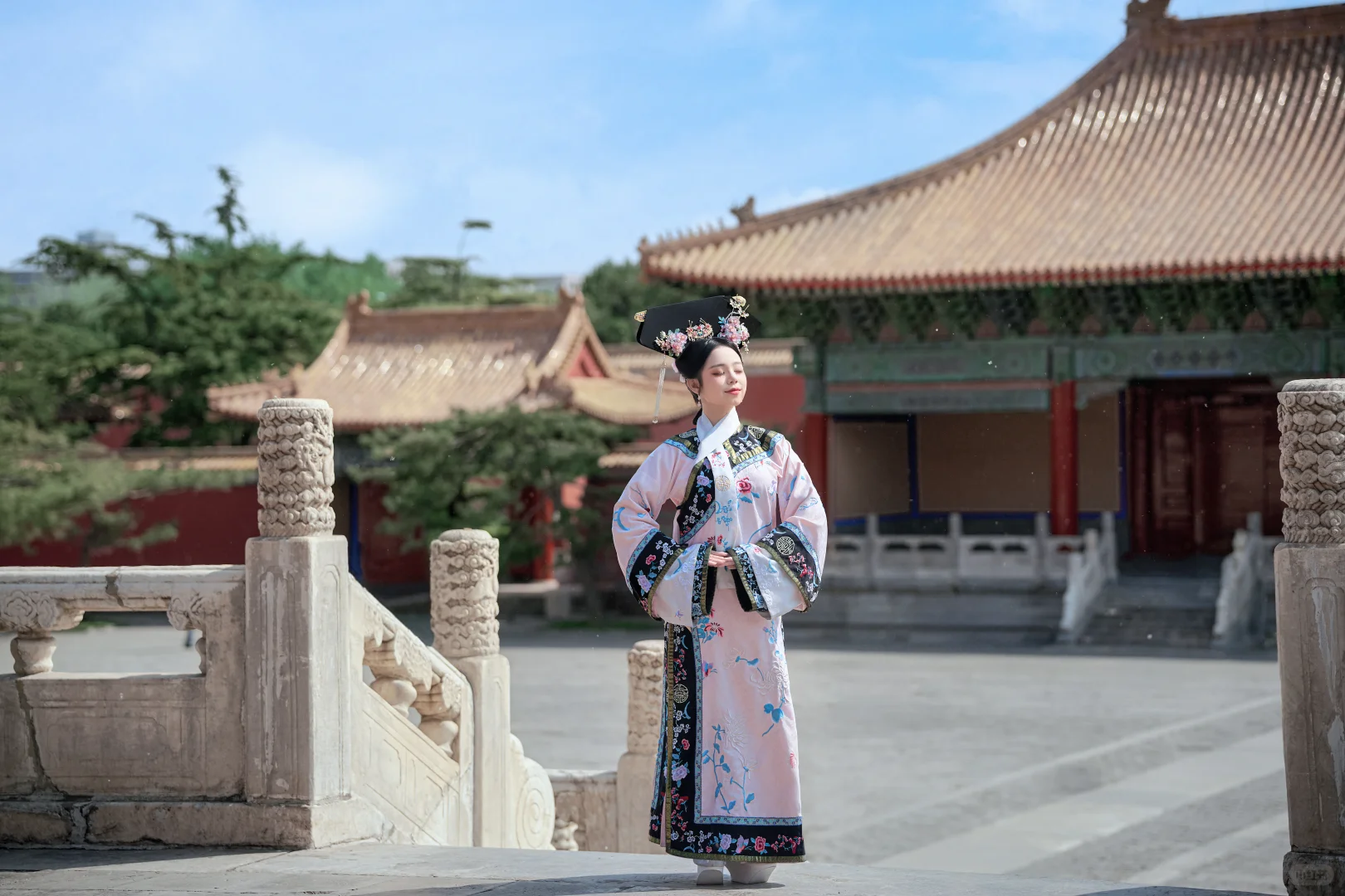 粉色娇嫩🌸在北京拍到了宫里的格格耶~