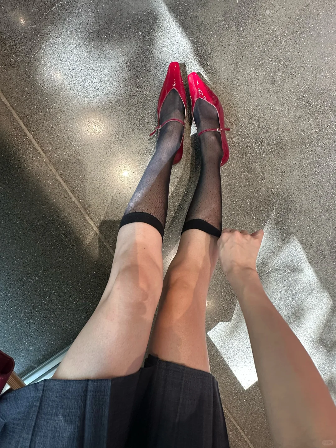适合夏天的时髦小腿袜～