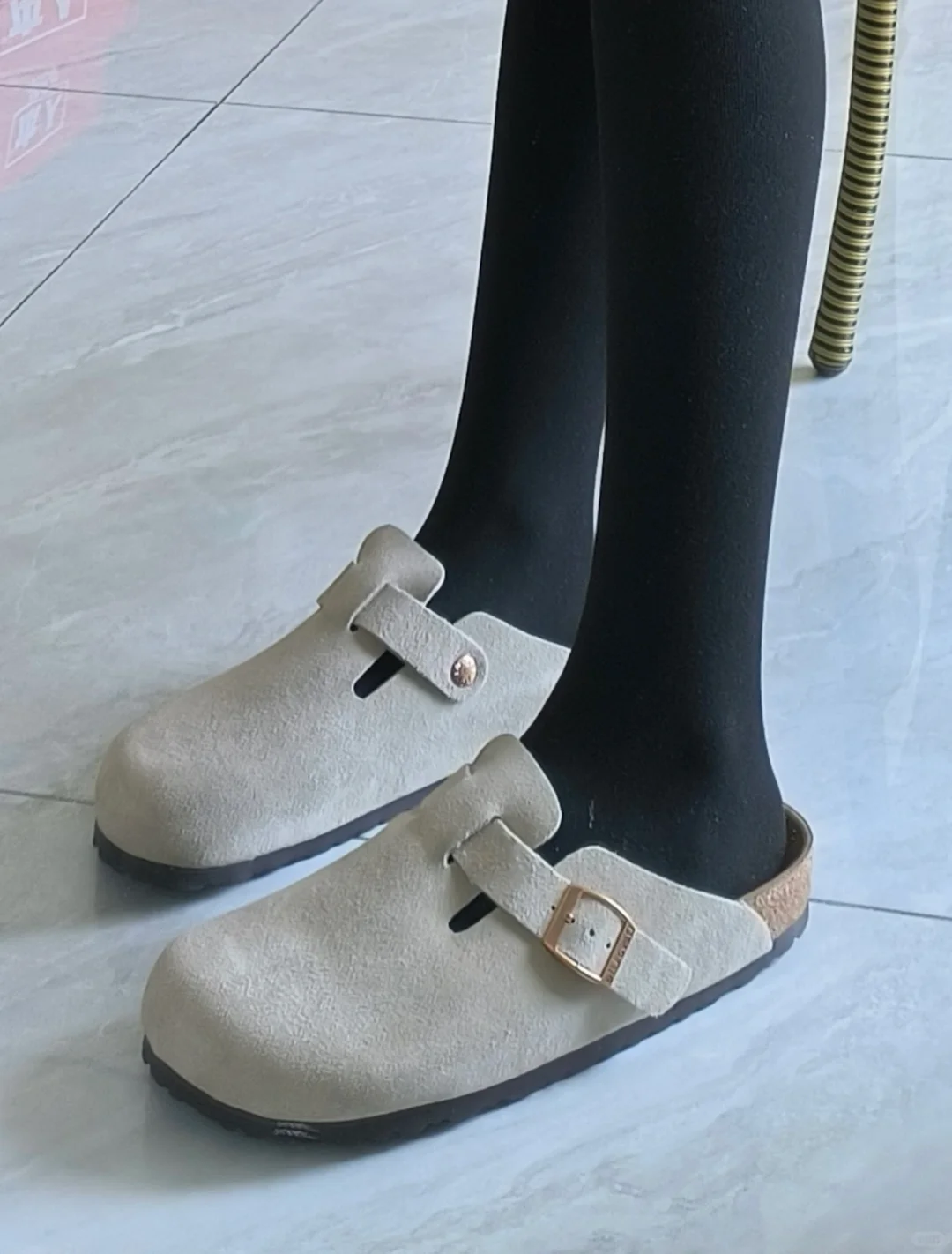 厚黑穿起来踩的会舒服一点吗
