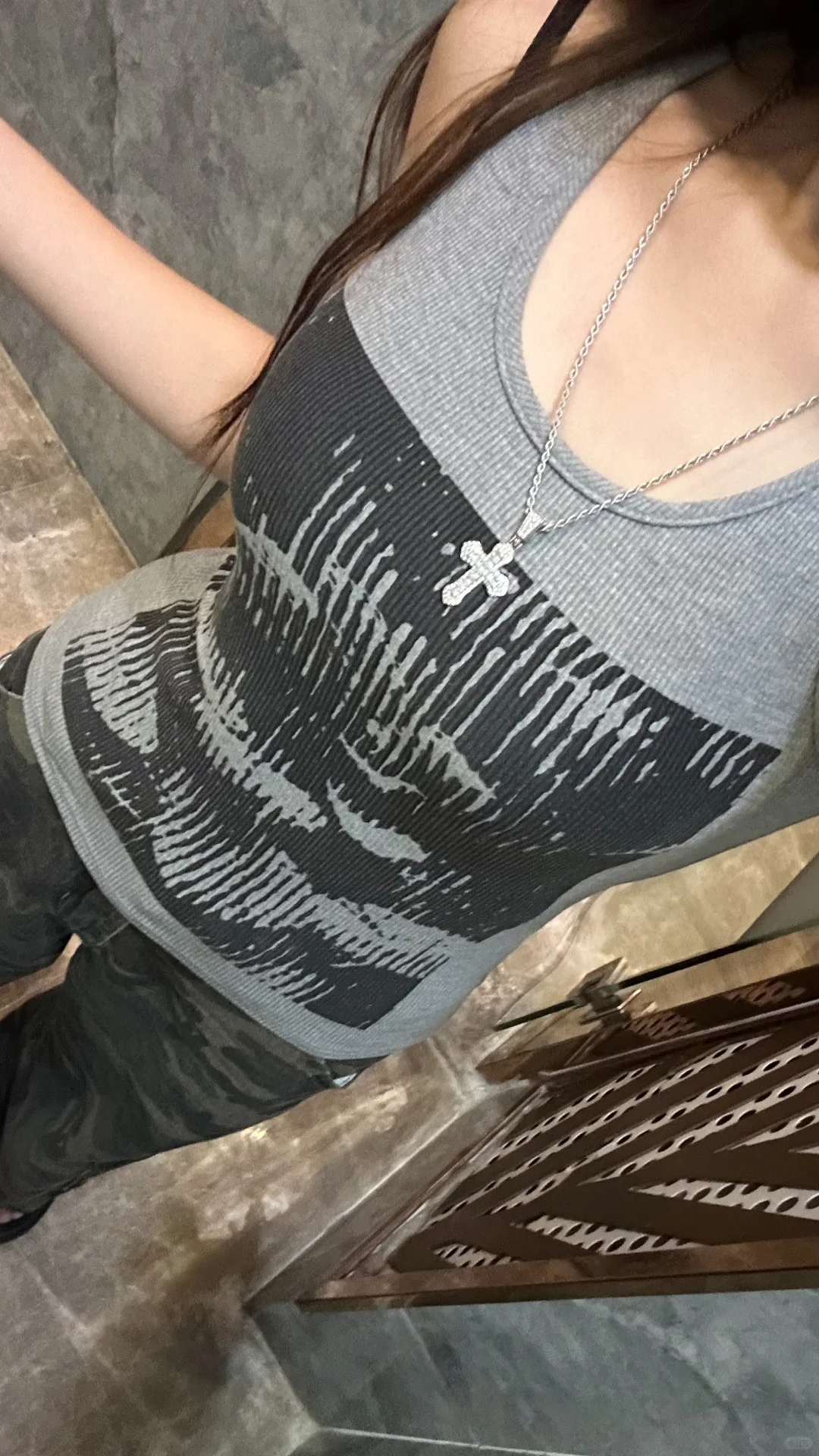 是谁这么会买！！平价又百搭的辣妹吊带😆