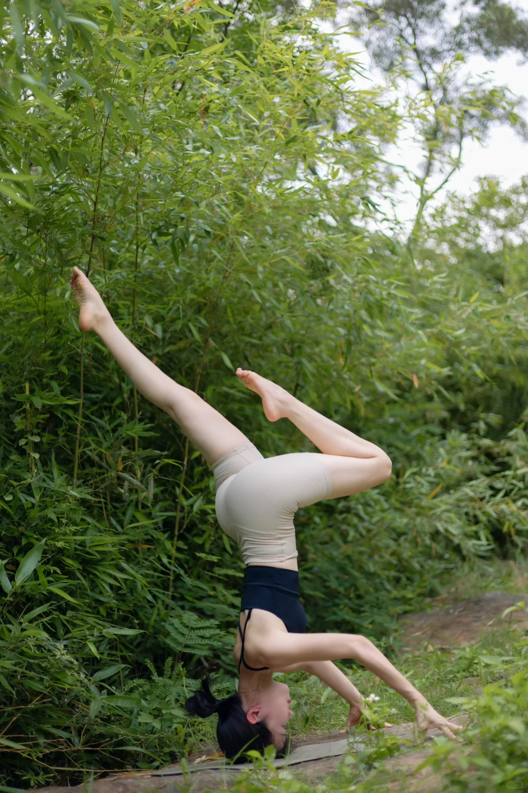 🧘‍♀️瑜伽不是通往哪里，而是陪你走过现在