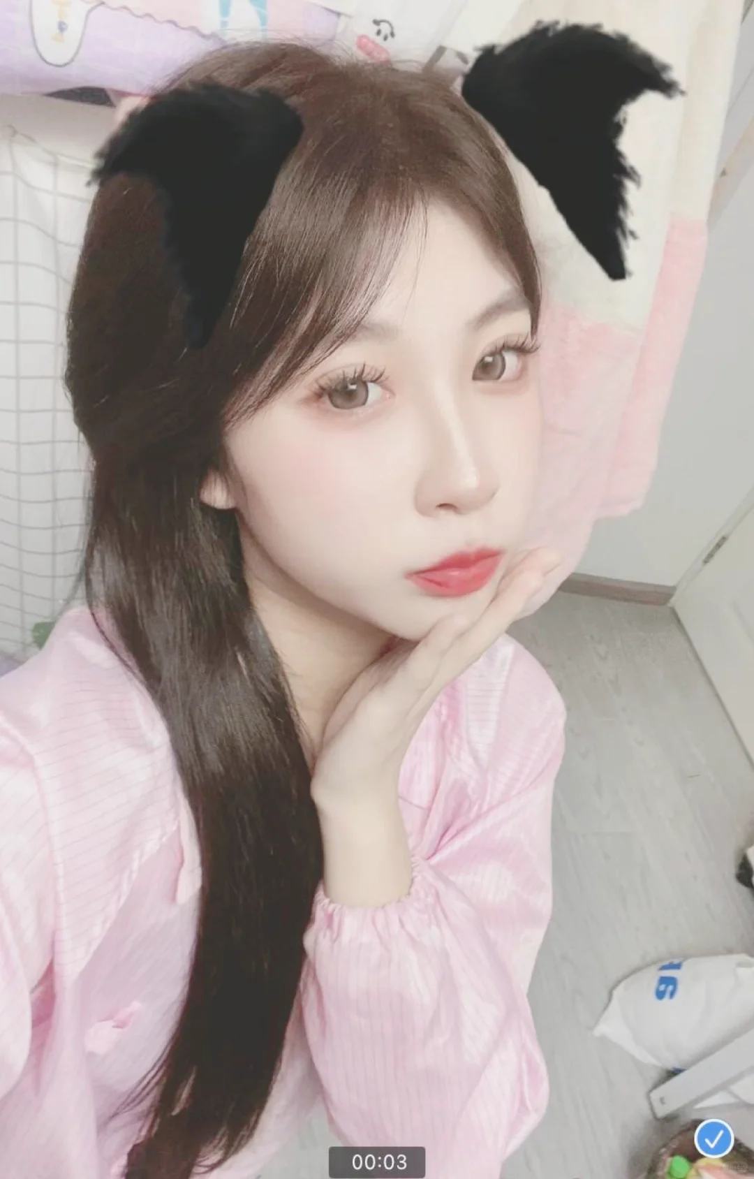 女大学生进厂后的生活