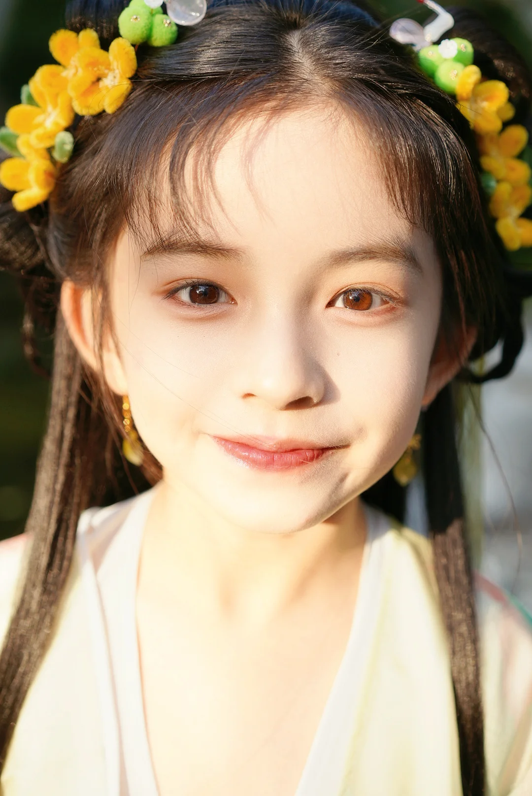 那个长得像丁禹兮的小女孩