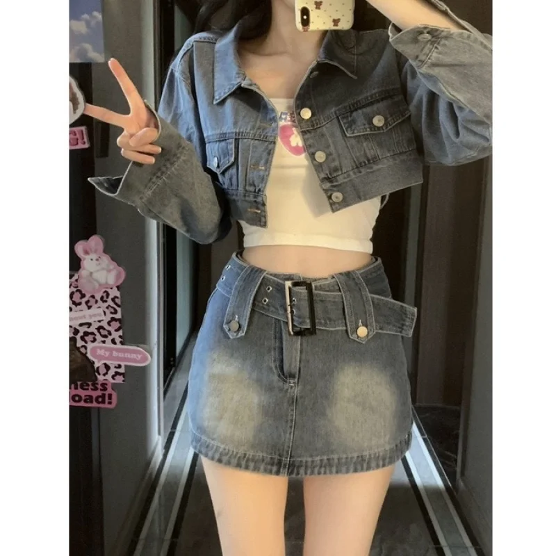 今天是牛仔辣妹😯