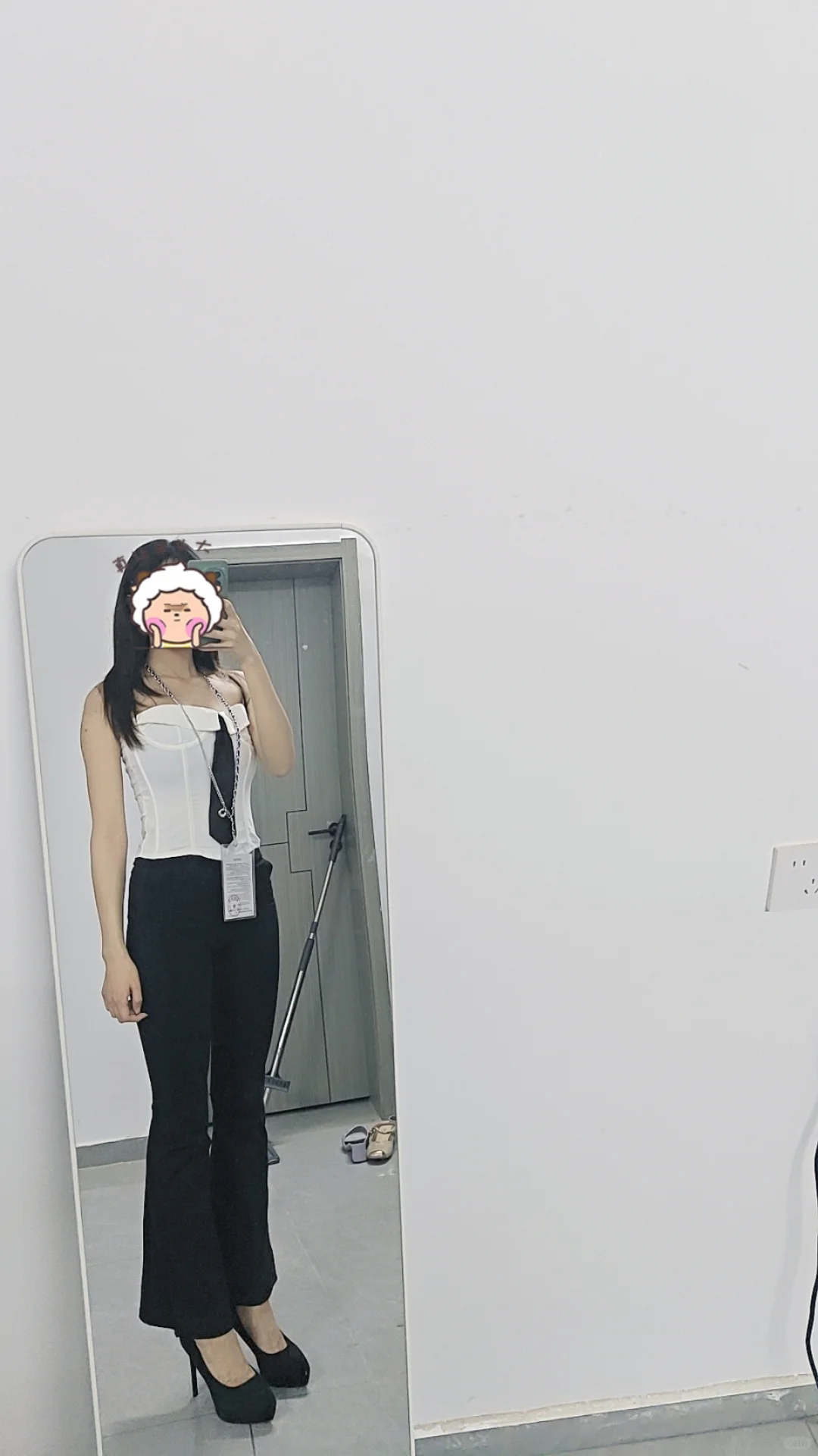 人妻工作日常穿搭