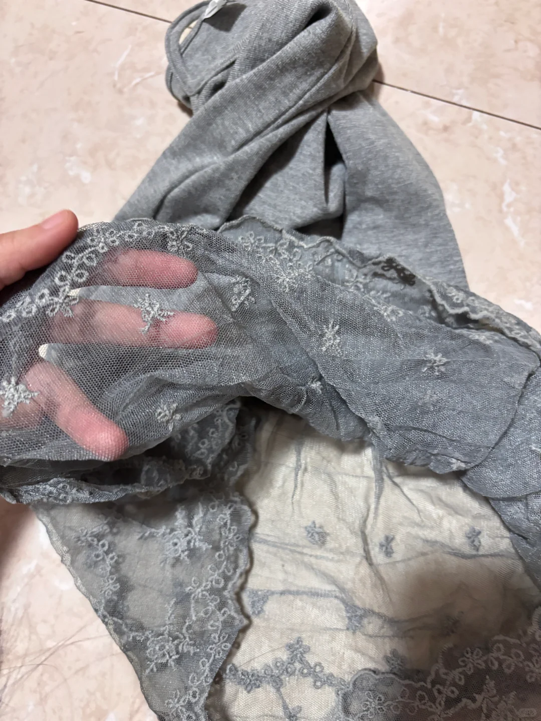 一件10+💰舒适又美丽的蕾丝拼接吊带！